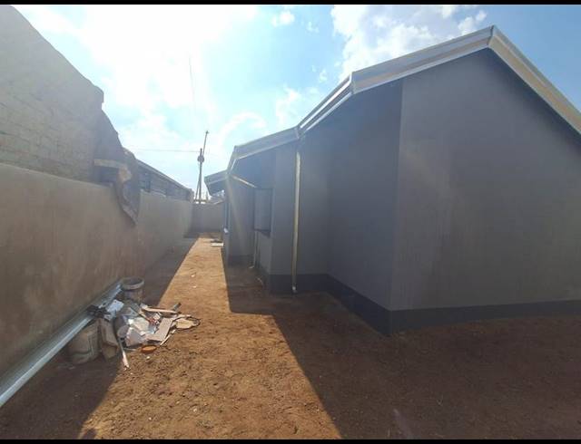 3 BEDROOM HOUSE FOR SALE IN PROTEA GLEN